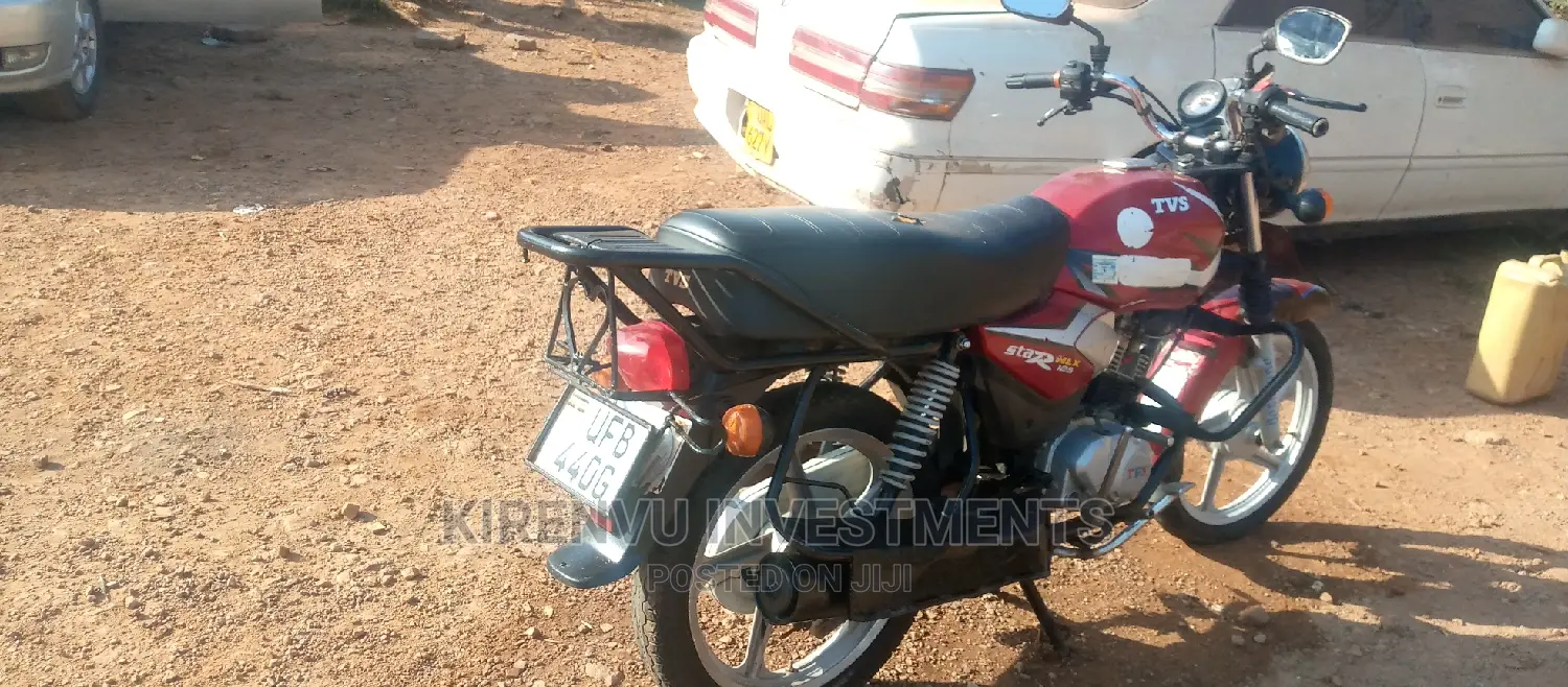 TVS HLX 125 2018 Red