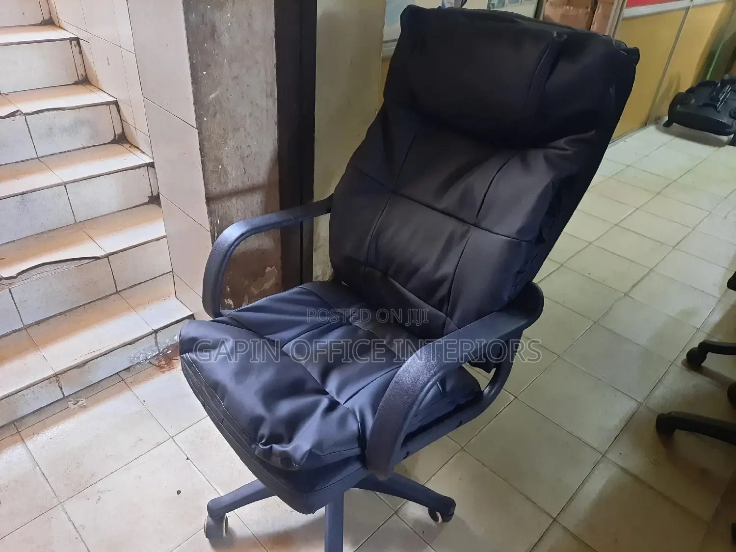Adjustable Performance Chair