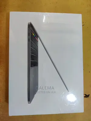 New Laptop Apple MacBook Pro 2020 16GB Intel Core i5 SSD 512GB