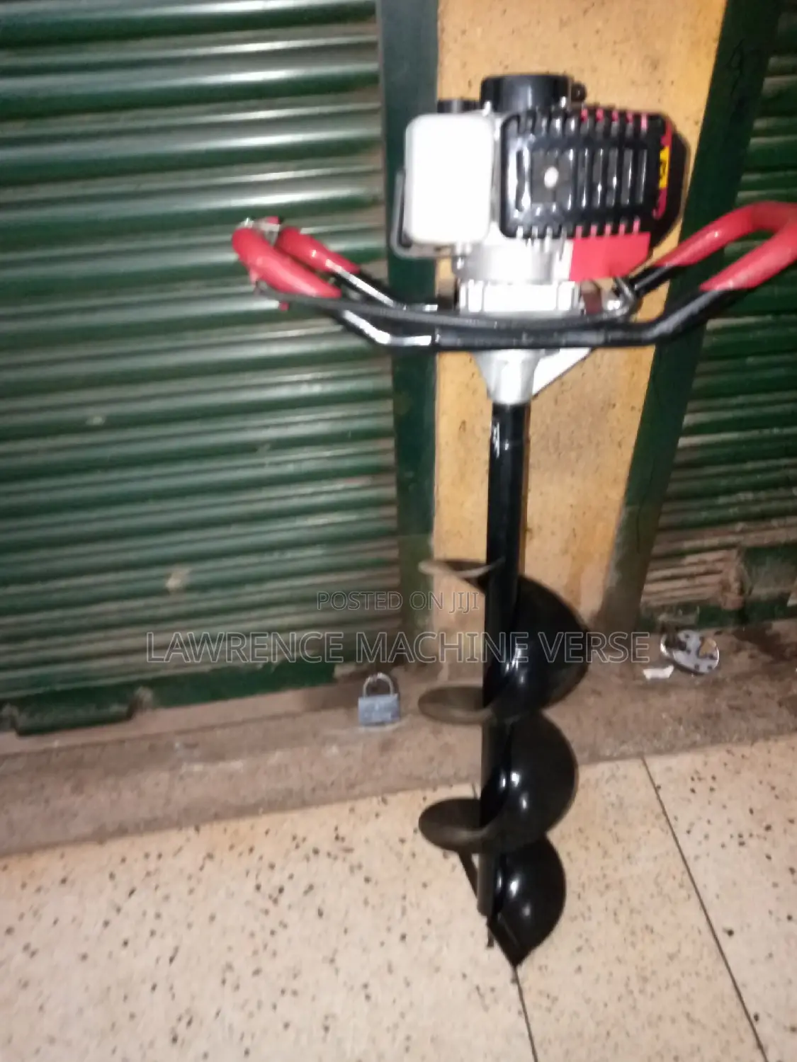 Earth Auger With Three Bits