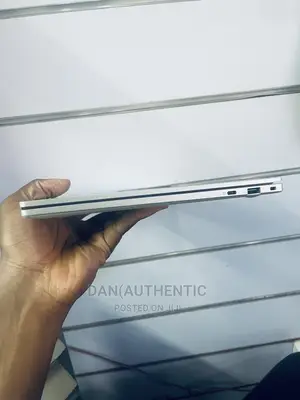 Laptop Samsung 4GB SSD 128GB