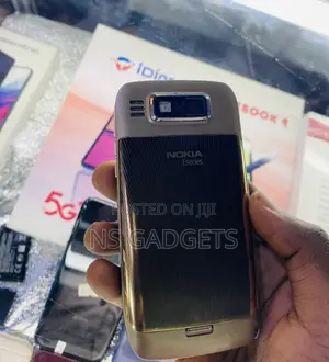 Nokia E72 Gold