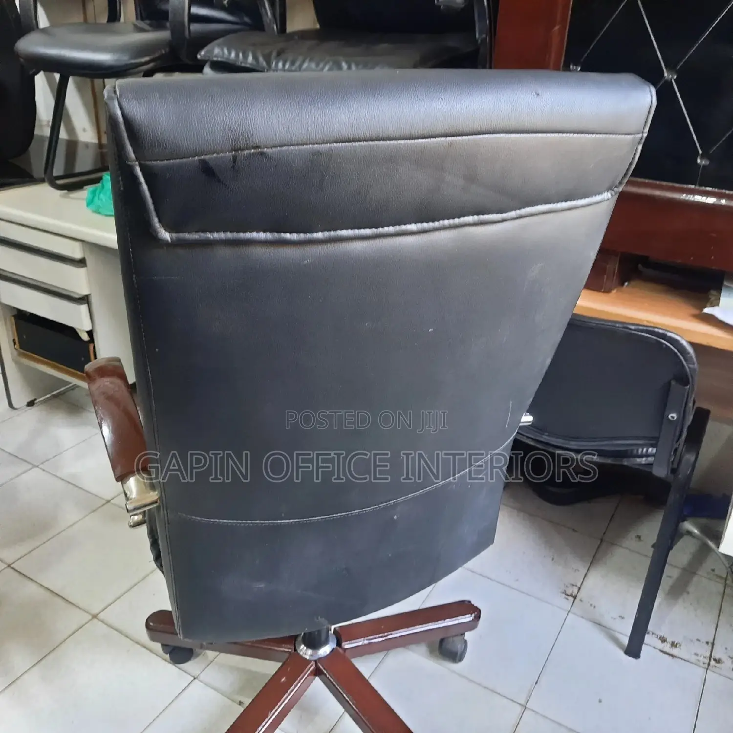 Long Back Executive Chair