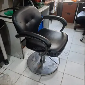 Short Saloon Chair