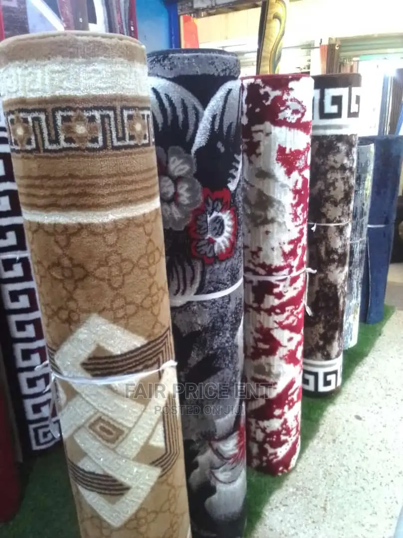 Brand New Classy Centre Carpets.1.8x2metres.( Gray)
