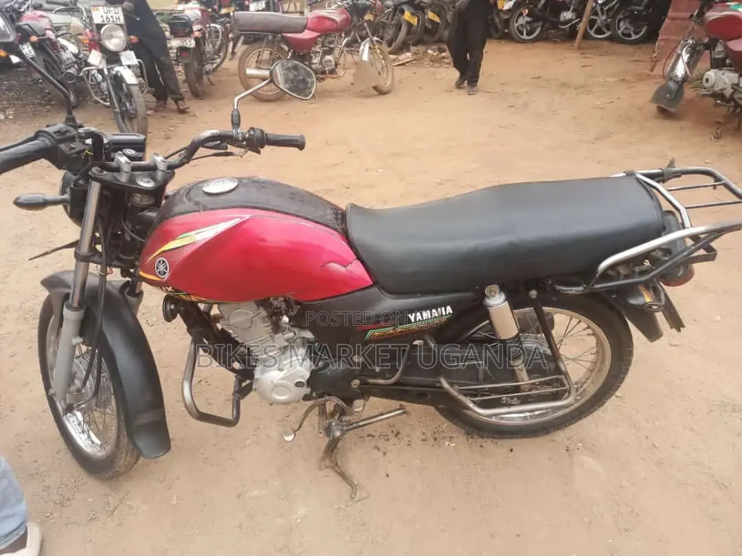 Yamaha Crux 2018 Red