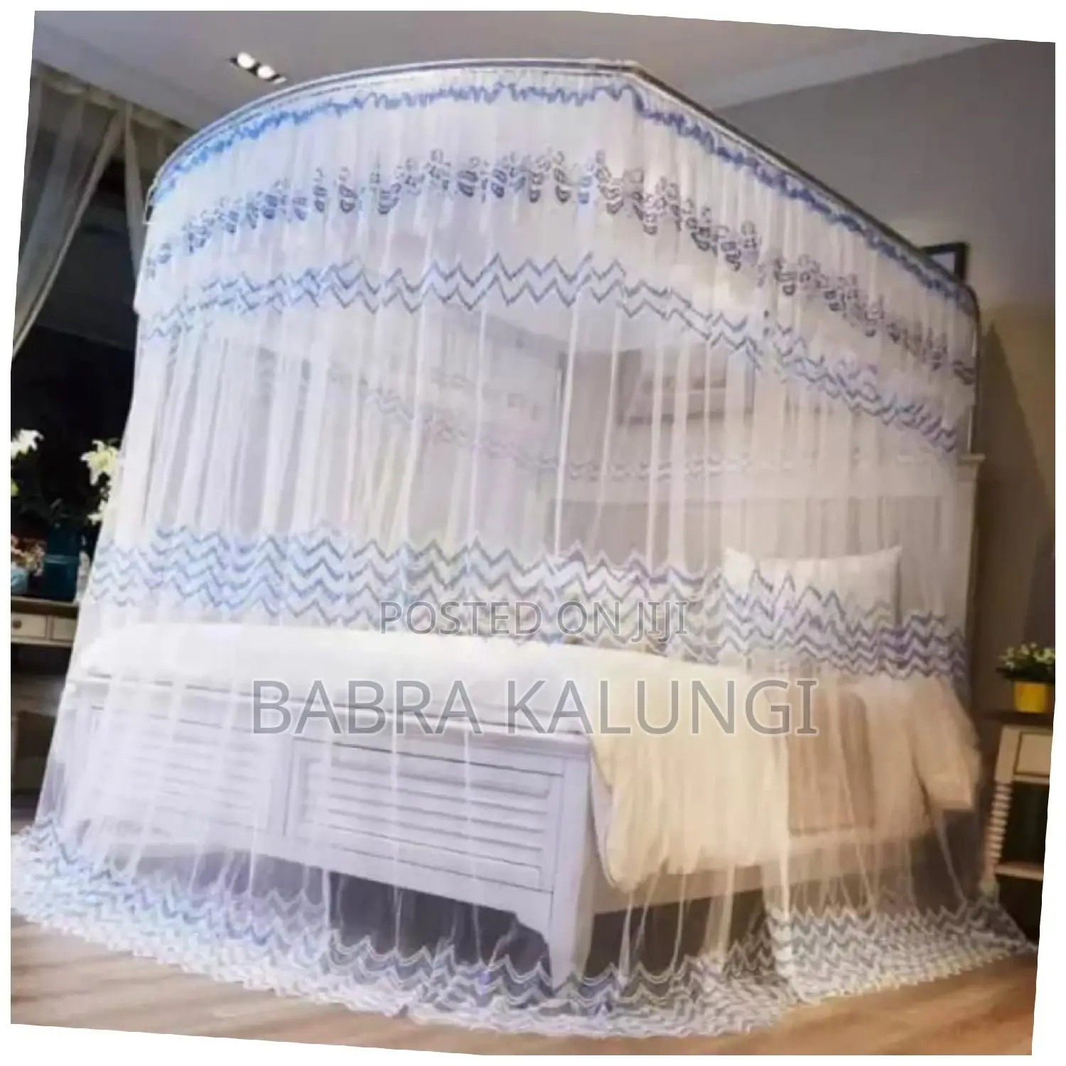 Two Stand Adjustable Mosquito Net