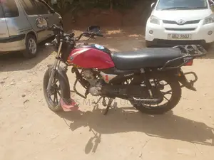 Yamaha Crux 2018 Red