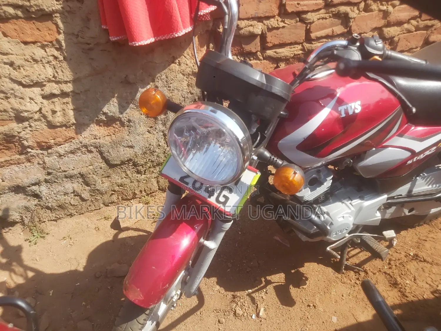 TVS HLX 125 2022 Red
