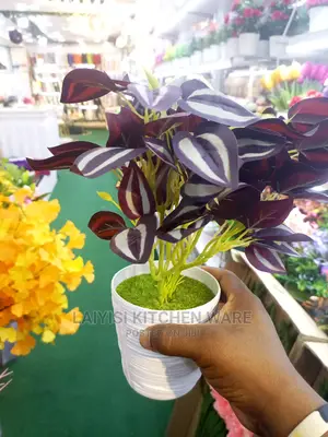 Nice Artificial Table or Home Decorators Flowers