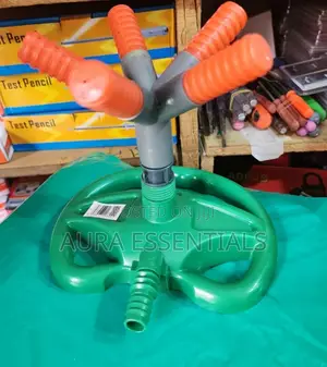 Anti- Leak Adjustable Plastic 360 Rotating Water Sprinkler