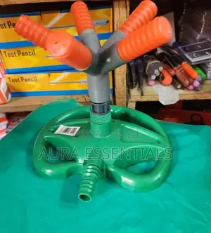 Anti- Leak Adjustable Plastic 360 Rotating Water Sprinkler