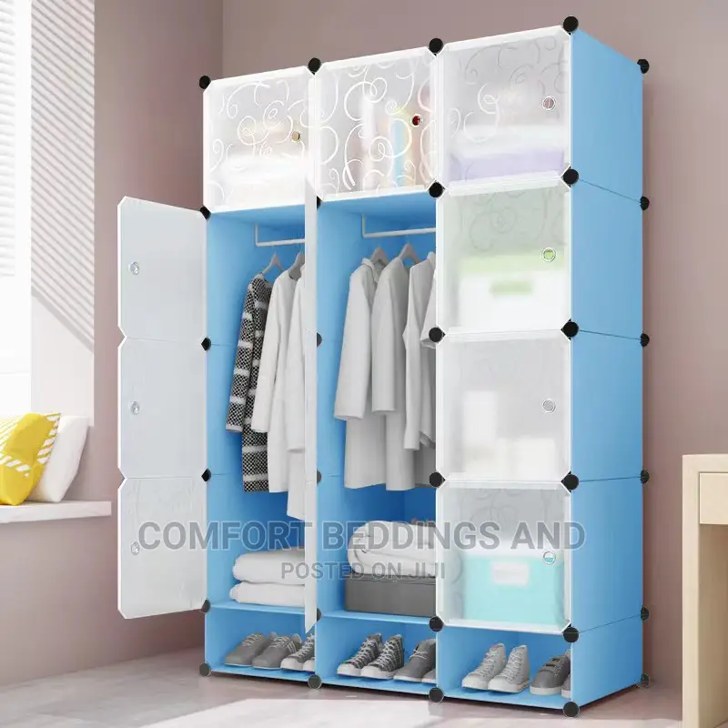 Three Column Plastic Closet Blue