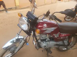 Bajaj Boxer 100 2007 Red