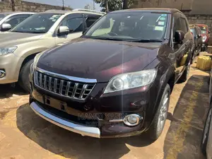 Toyota Vanguard 2010 Burgundy