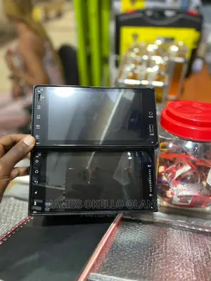 Simple Car Radio With Screen