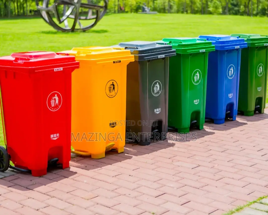 120litres Dustbin With Wheels and Peddle