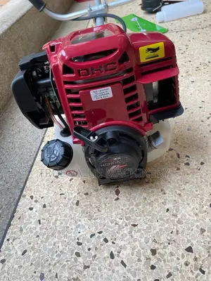 Brush Cutter 4 Stroke Engine