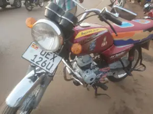 Bajaj Boxer 100 2020 Red