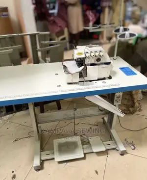 Industrial Overlock Sewing Machine