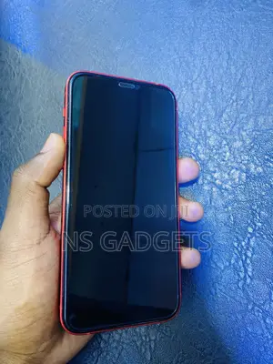 Apple iPhone 12 64 GB Red