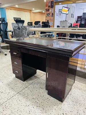 Executive Office Desk (1mtr)