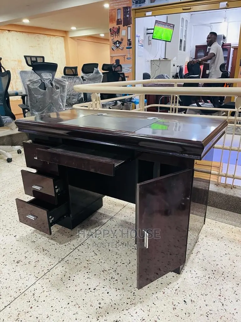 Executive Office Desk (1mtr)