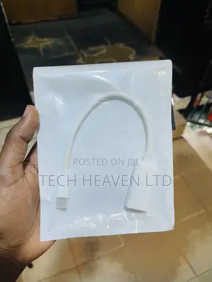Thunderbolt to HDMI Adapter