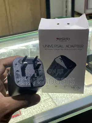 Universal Adapter With 4 Usb Ports