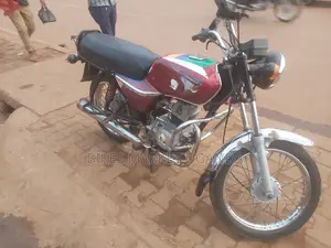 Bajaj Boxer 100 2018 Red