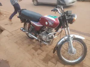 Bajaj Boxer 100 2018 Red