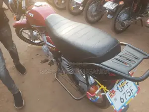 TVS HLX 125 2022 Red