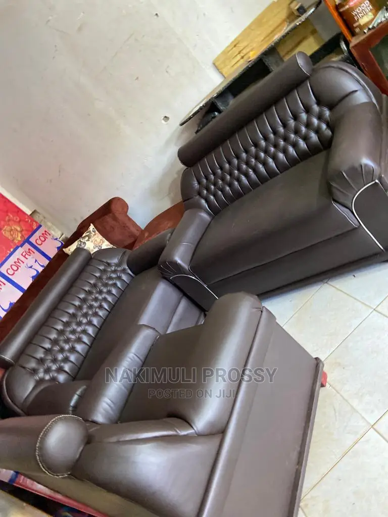 Leather 5 Seater Chester Design Sofa