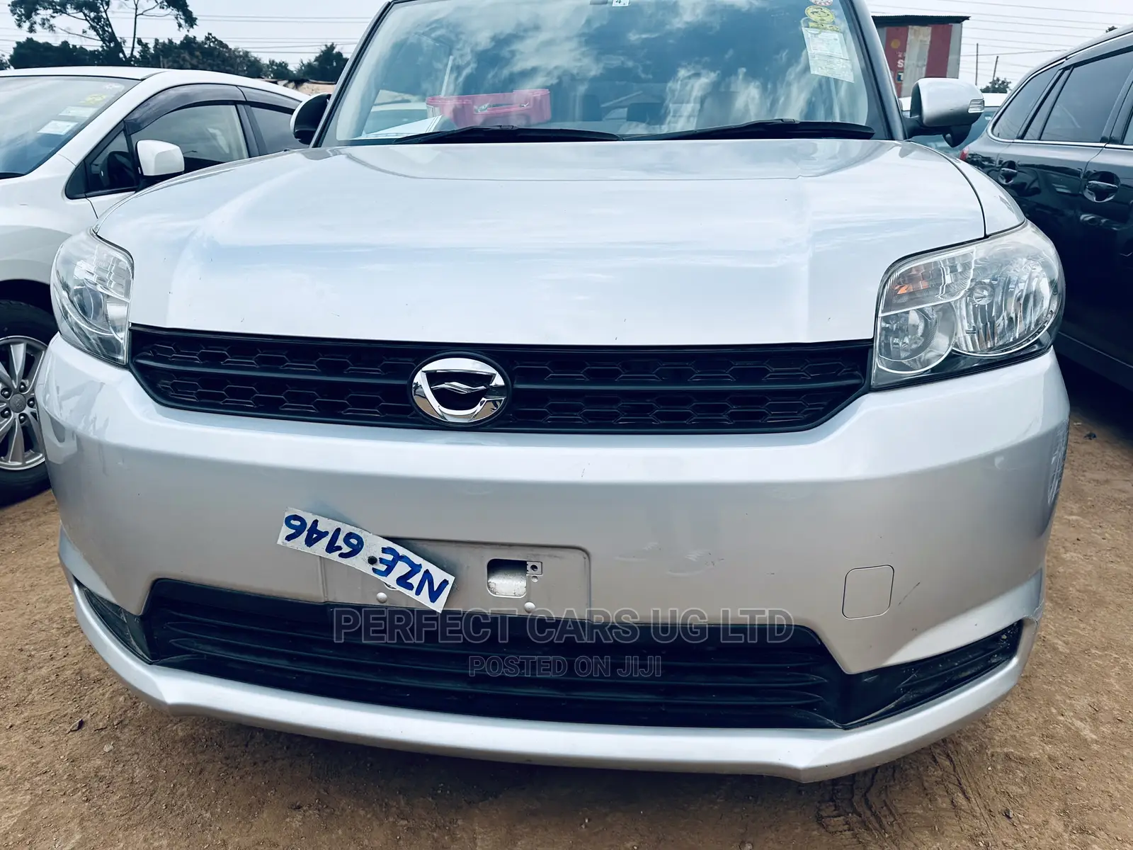 Toyota Corolla Rumion Hatchback 1.5 FWD 2010 Silver