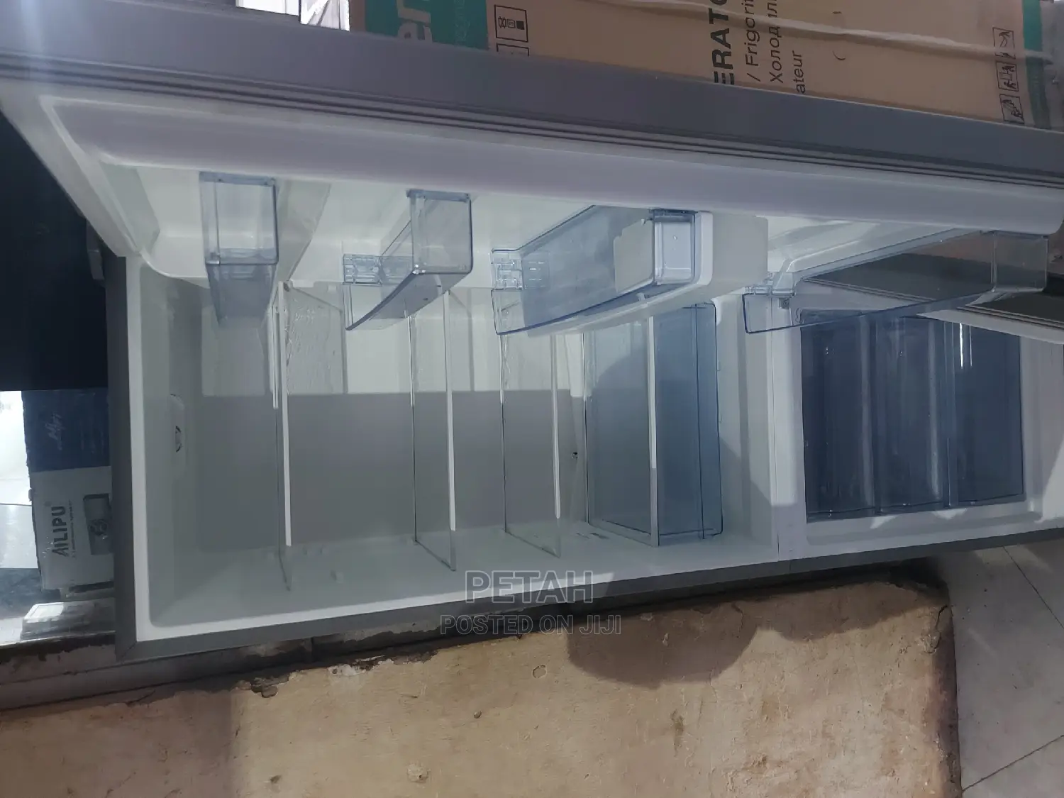 341L HISENSE Fridge Slightly Used