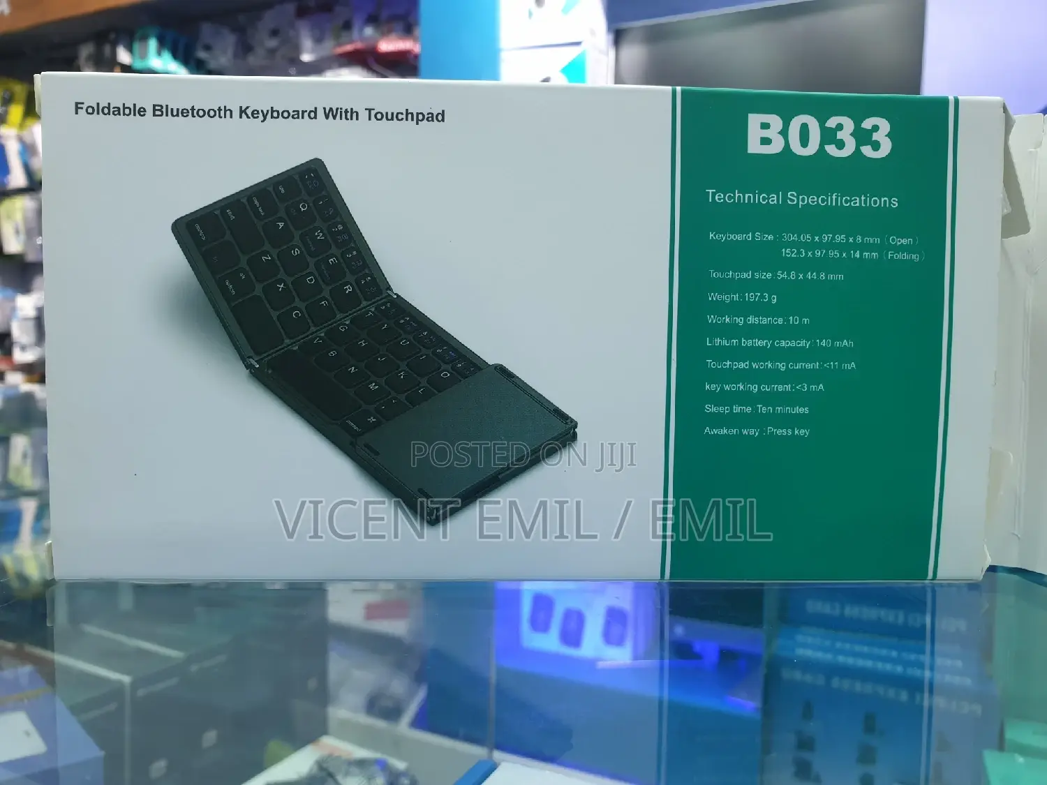 Foldable Bluetooth Keyboard With a Touch Pad B033