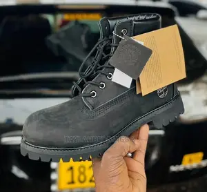 Coloured Timberland Boots. Black, Blue