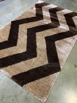Zafar Center Rugs
