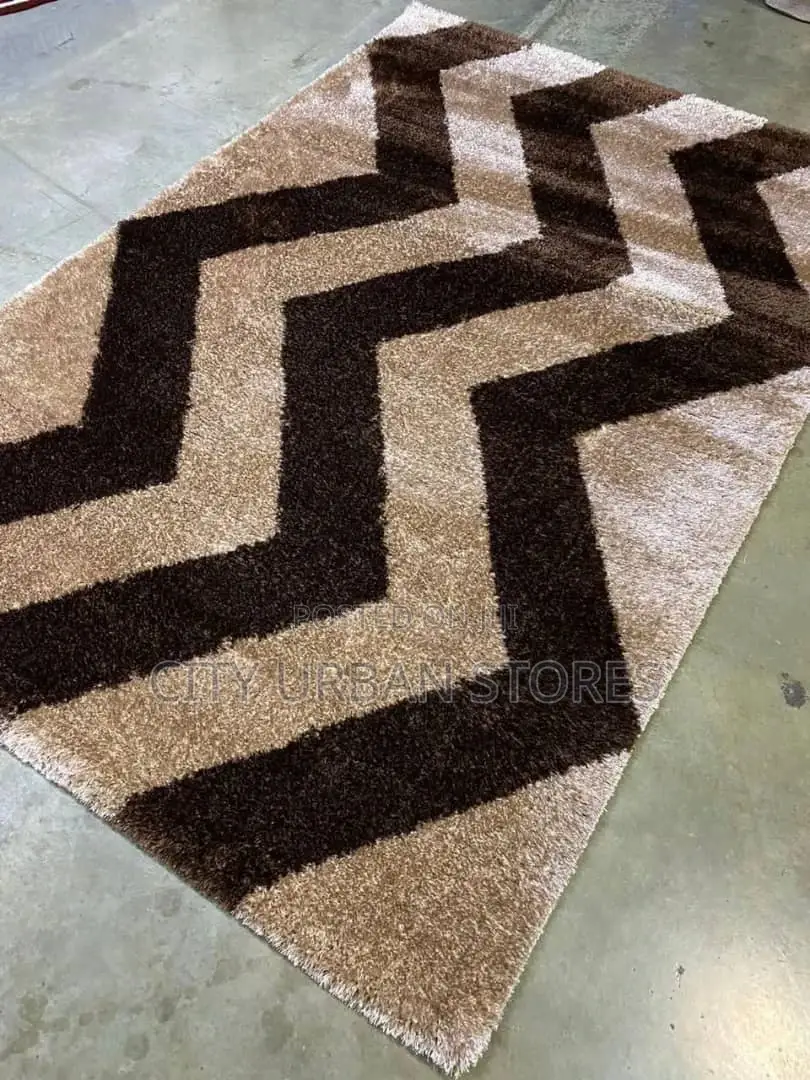Zafar Center Rugs