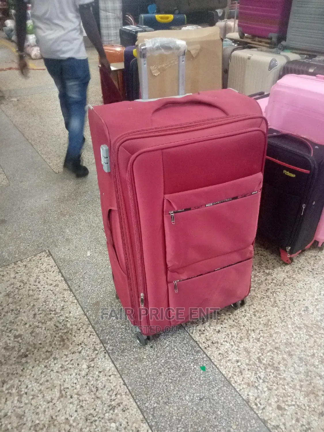 Good Partner Cloth Suitcase. Medium.( Red)