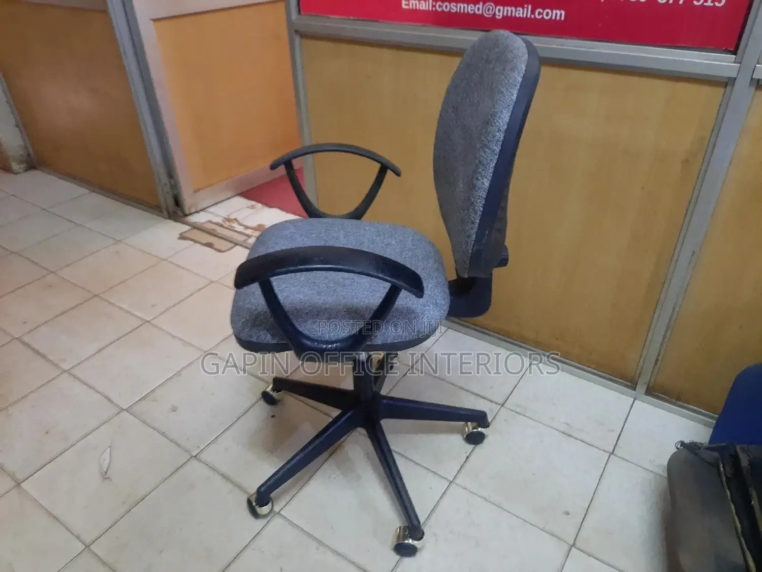 Office Secretarial Chairs
