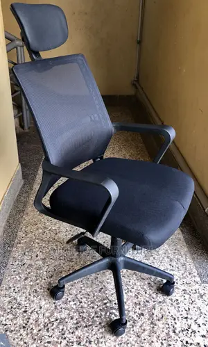 Brand New Mesh Back Office Chairs