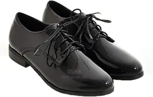 Ladies Shoes/Sneakers