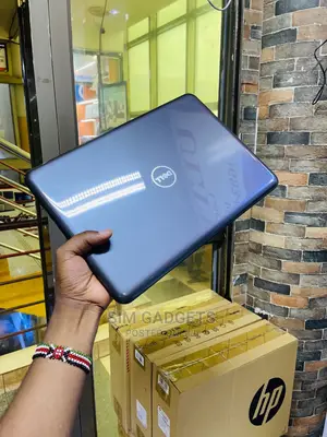 Laptop Dell Latitude 3380 4GB Intel Celeron HDD 500GB