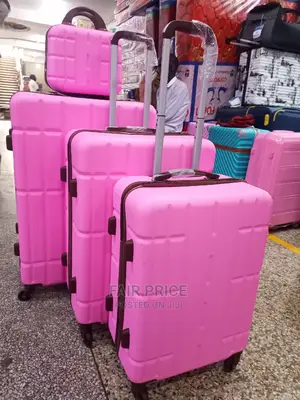 Traveling Plastic Suitcases Full Set Is 4pcs