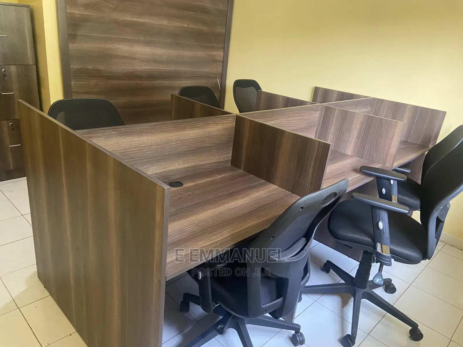 Six Seater Workstation/ Table
