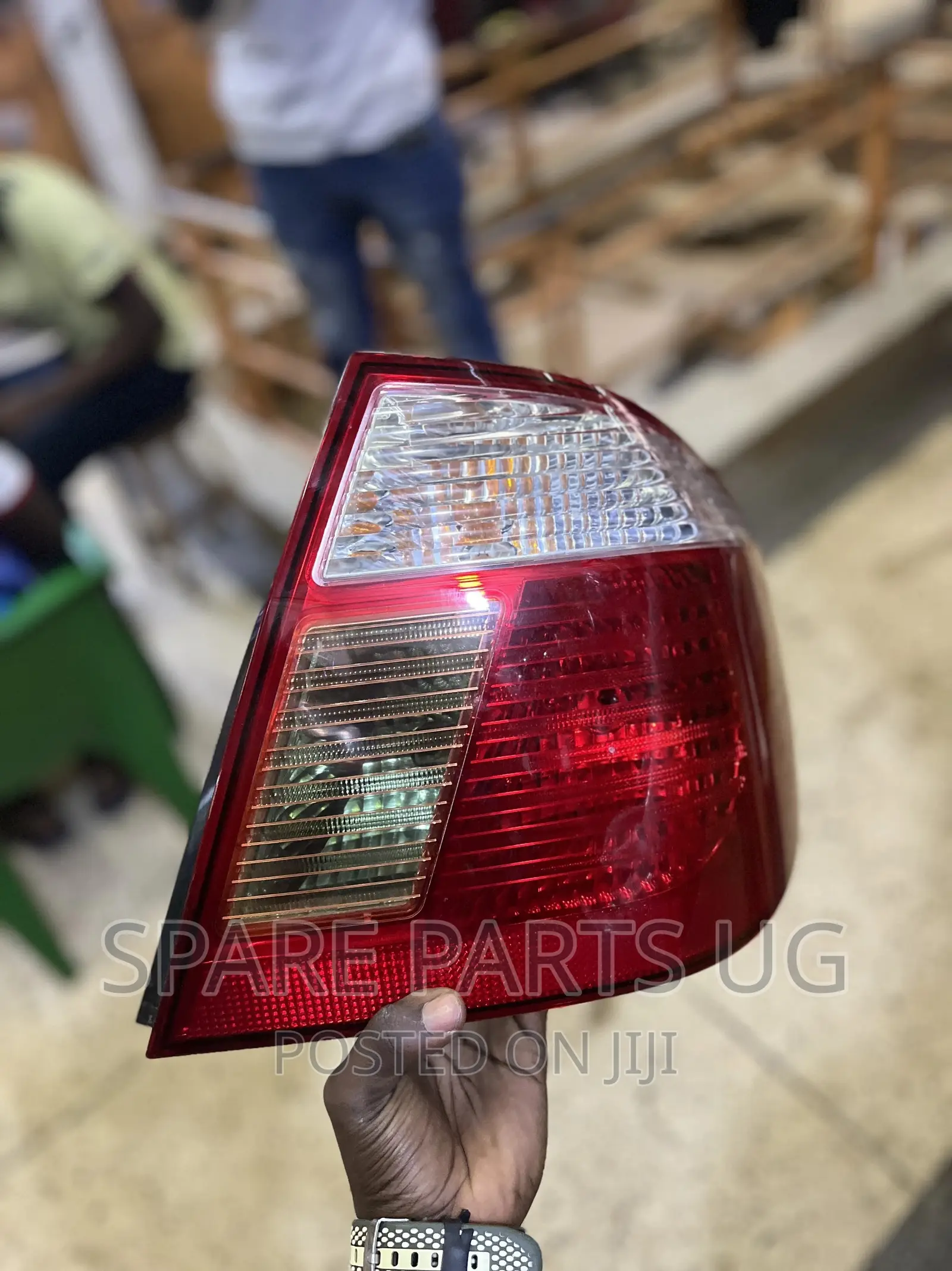 Premio 2003 - 2005 Taillight