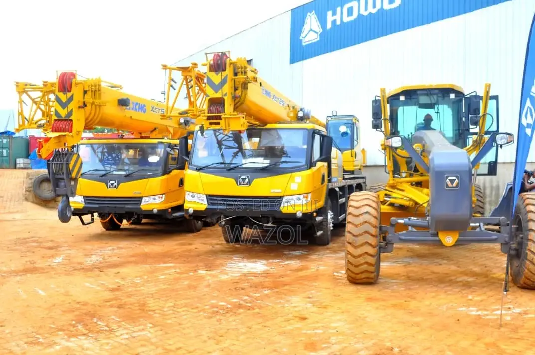 Hire Sinotrucks and Heavy Machines