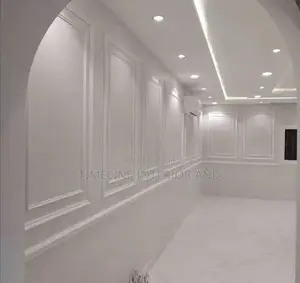 Modern False Ceiling With Wall Moldings.