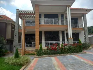 Furnished 6bdrm Mansion in Kyanja All Tarmack, Nakawa for sale